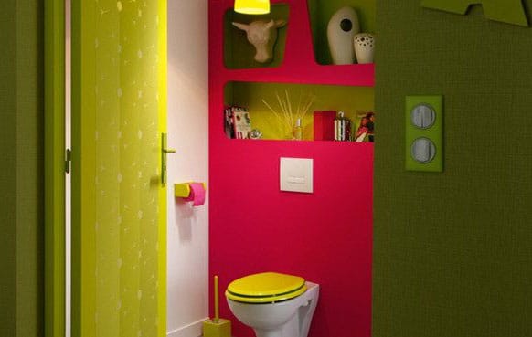 WC colorés vert et rose