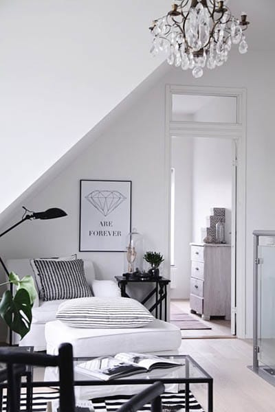 chambre noire et blanche