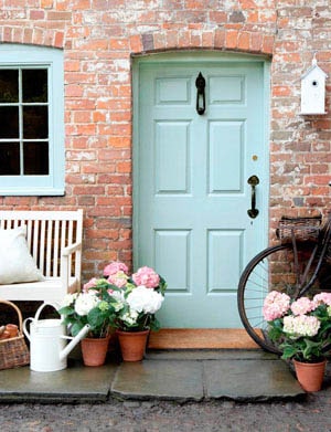 porte d'entrée en couleur bleue