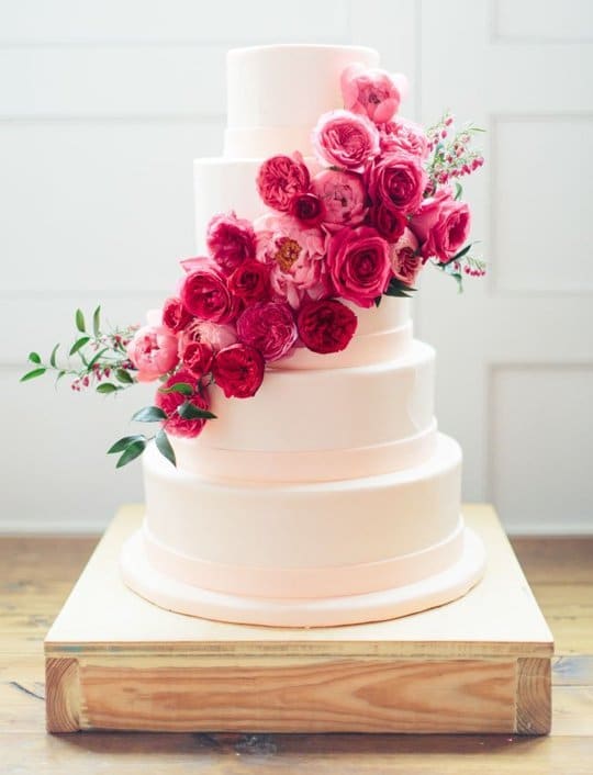 Gateau de mariage fleuri 7