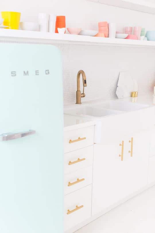 aménagement cuisine frigo smeg