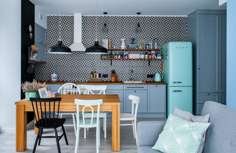 déco ambiance scandinave frigo smeg turquoise