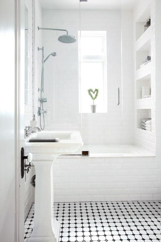 salle de bain blanche