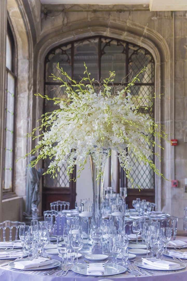 décoration de mariage centre de table bouquet de fleurs blanches