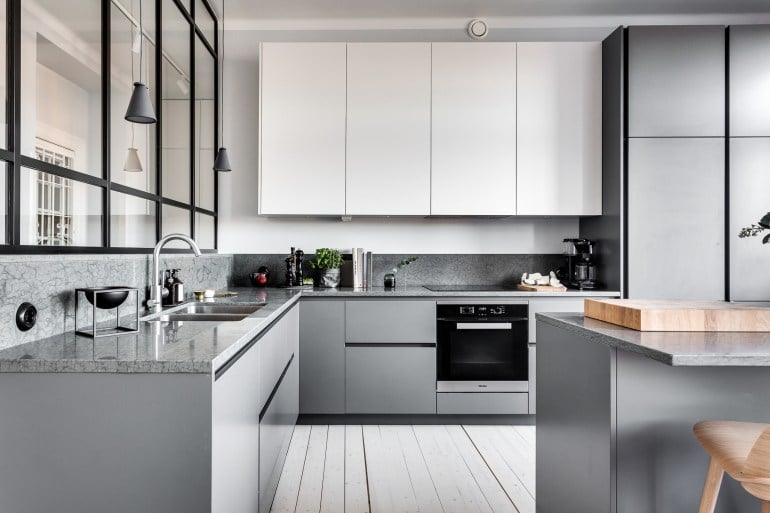 cuisines grises - grey kitchen