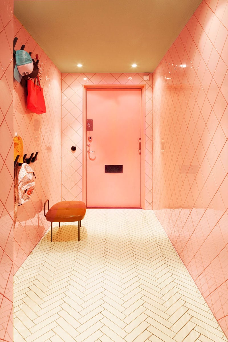 maison rose salle de bain rose pastel
