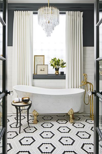 salle de bain carreaux ciment noirs et blanc - black and white tiles bathroom