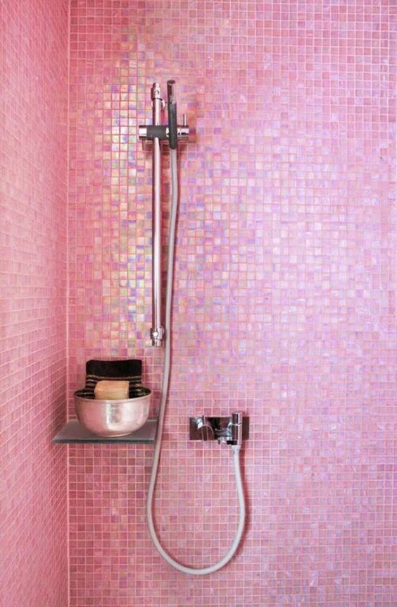 douche mosaique rose bonbon