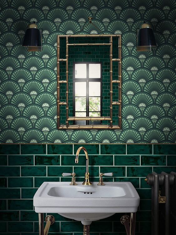 salle de bain originale carrelage vert